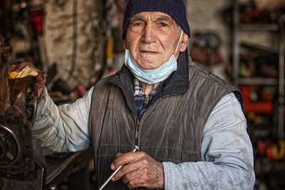 Donato, l'82enne conosciuto da tutta Carbonara: �Maestro nel riparare le motozappe�